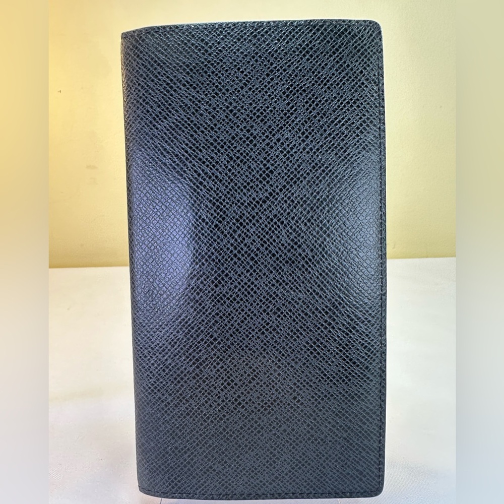 Louis Vuitton Brazza Taiga Leather Dark Gray Wallet TA4183 France 2013